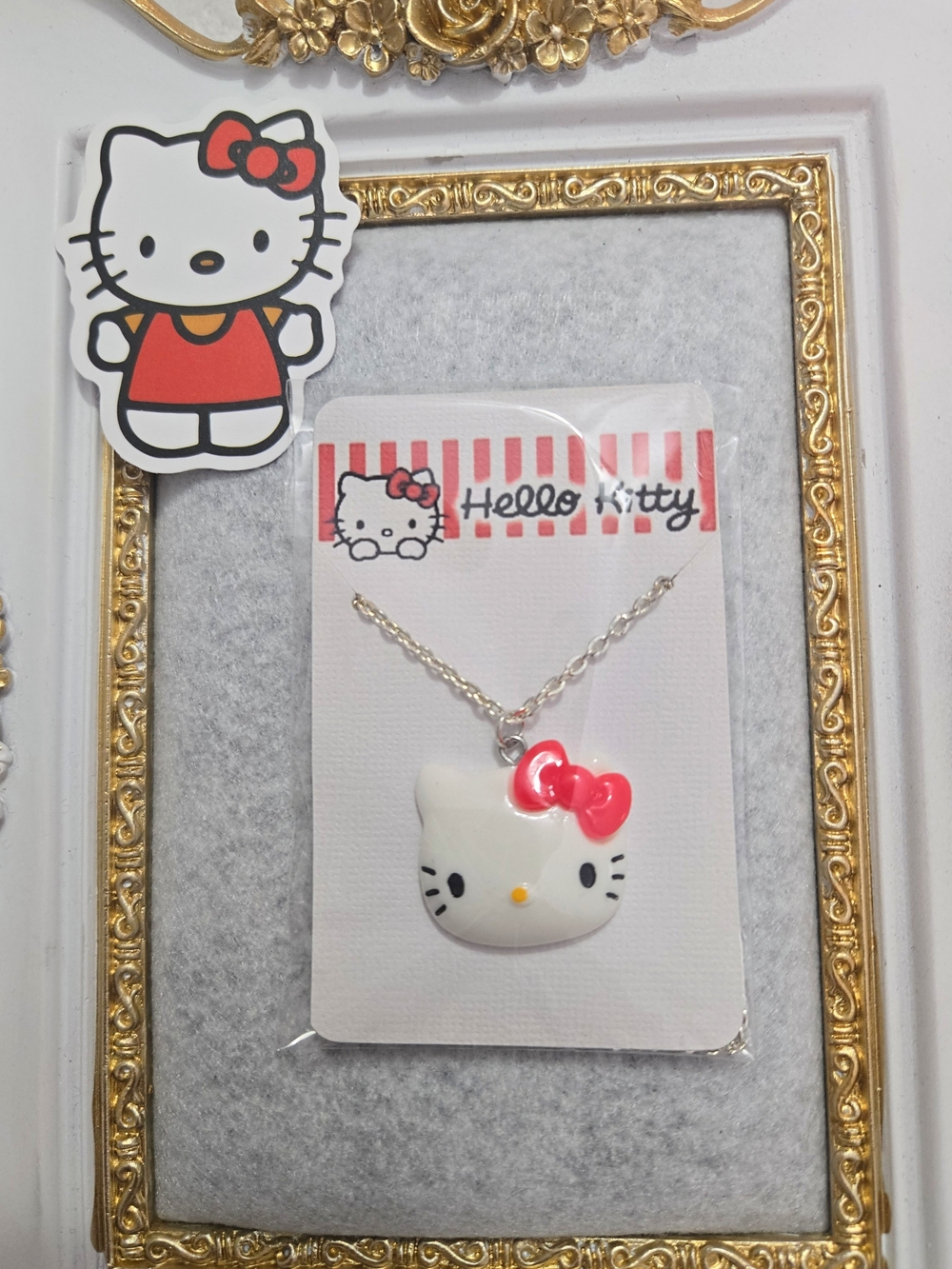 Hello Kitty Resin Charm Pendant Silver Necklace Red Bow Jewelry